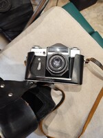 Zenit-E szovjet 35 mm-es tükörreflexes (SLR) filmes fényképezőgép, 14*9*6 cm