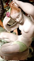 Aquincum Porcelain Combing Girl