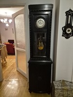 Standing Clock