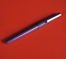 Charging pen in good condition.