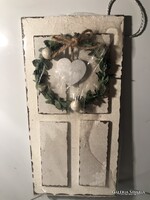 KARÁCSONYFADÍSZ - ÚJ -  AJTÓ - FA - 20 x 10 cm - KOSZORÚVAL CSILLÁMOS FEHÉR - HIBÁTLAN