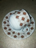 Chinese porcelain teapot set in the condition shown in the pictures. Auction, multiple items, take all