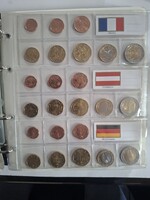 Hiánytalan, verdefényes (UNC) Eurósor gyűjtemény Leuchtturm NUMIS albumban.
