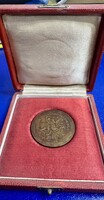 RITKASÁG! ~1930. Szent László bronz sportérem / jutalomérem EREDETI TOKBAN (40mm, Vésetlen)