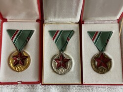 Közbiztonsági Érem sorozat Határőrség adományozás Arany,-Ezüst,-Bronz fokozat dobozában