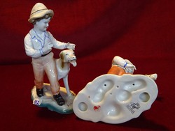 CROWN Regál finom porcelán, fiú kutyával, magassága 20 cm. Vanneki!