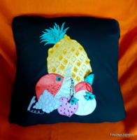 Beautiful fruit-themed decorative pillow. 38x38 cm