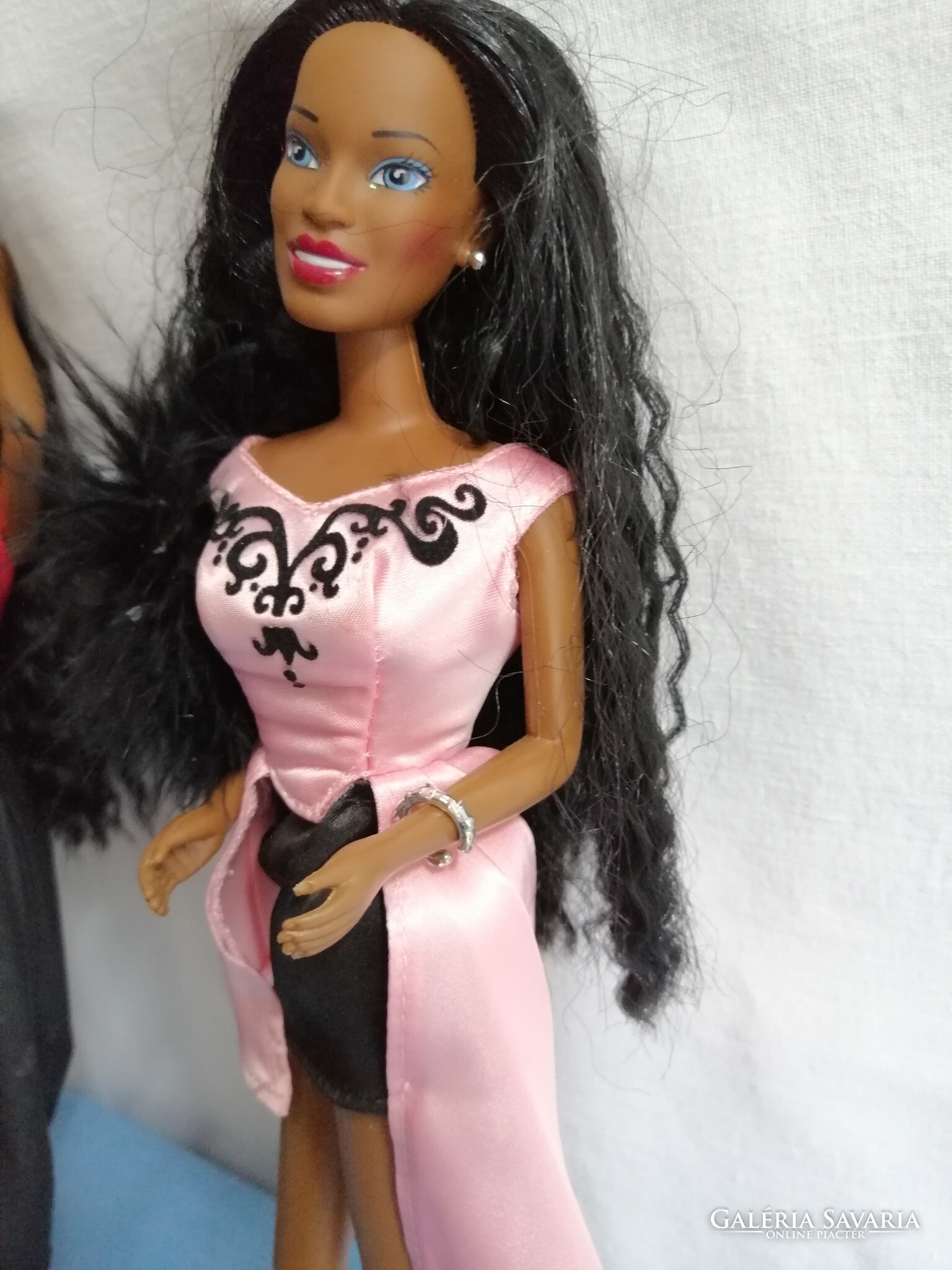 gips restjes altijd Barbie VINTAGE NAOMI CAMPBELL - Other antiques | Galeria Savaria online  marketplace - Buy or sell on a credible, high quality platform.
