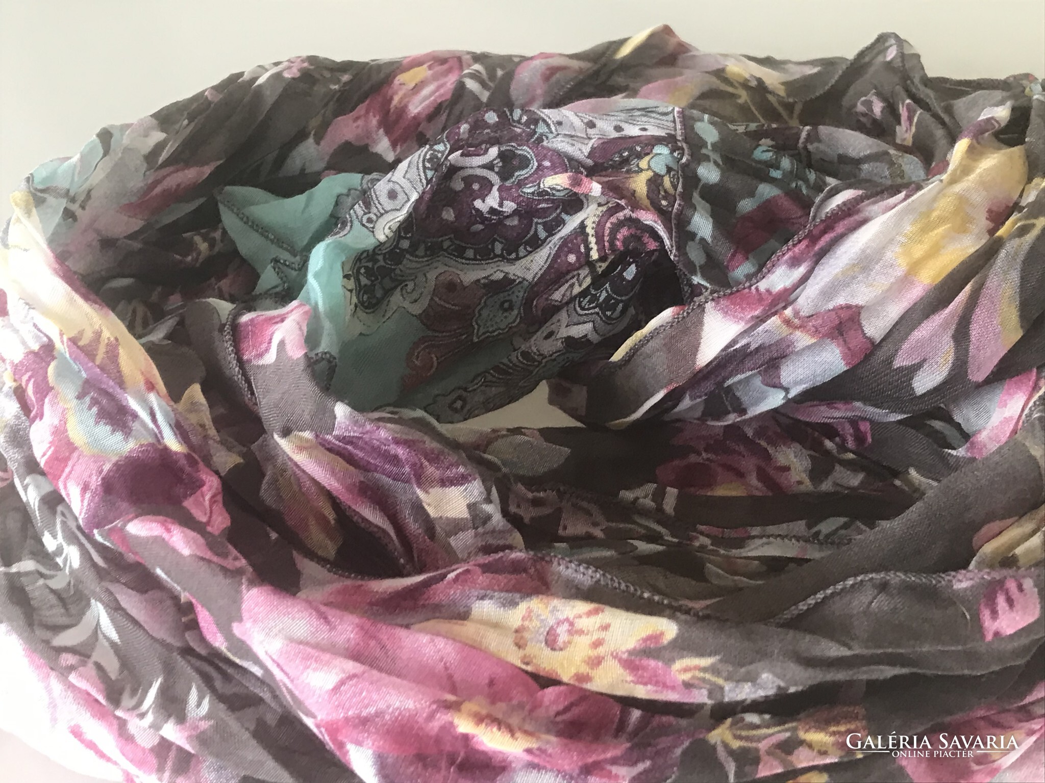 Gerry weber scarf with lots of roses, 190 x 40 cm Wardrobe