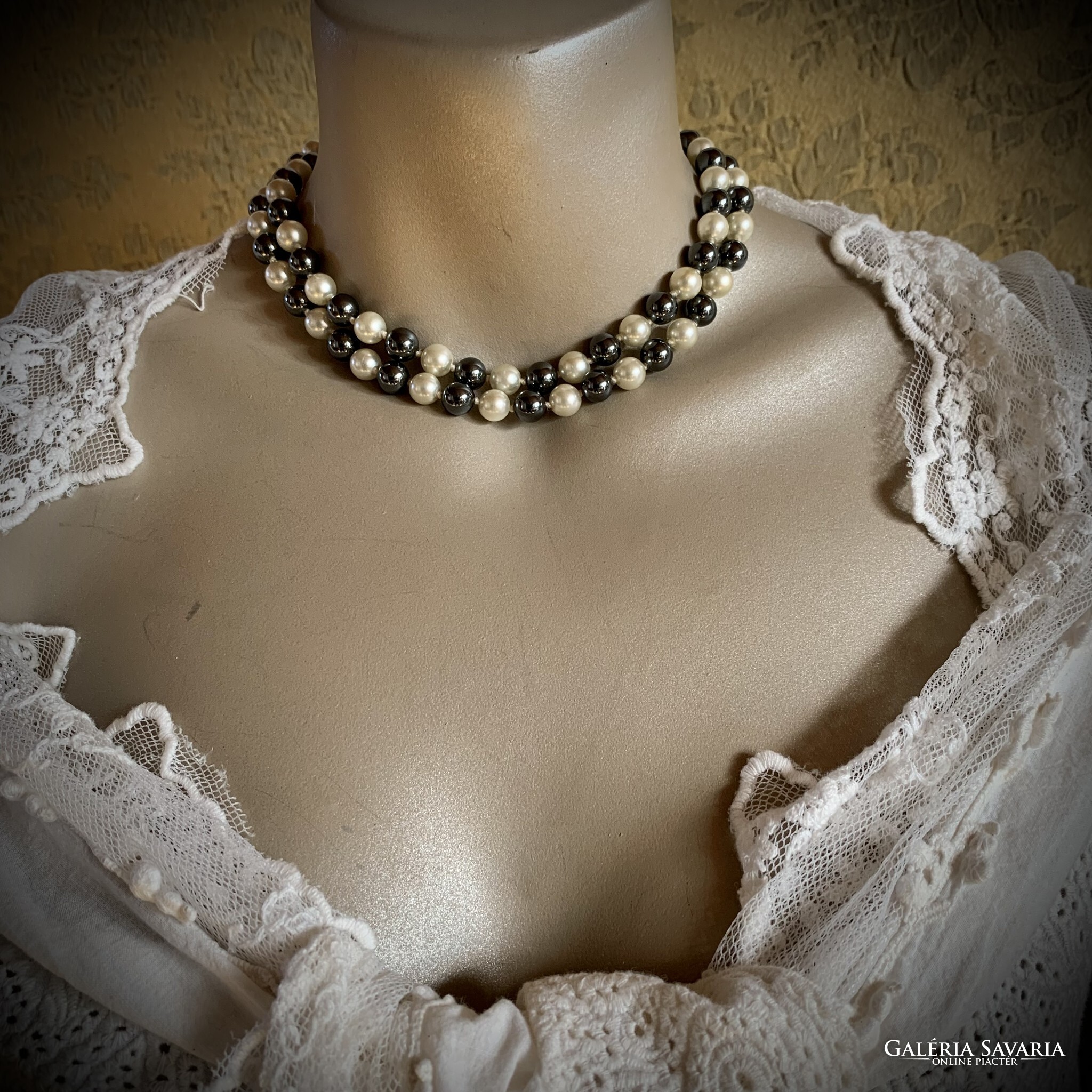 Vintage pearl hotsell necklace