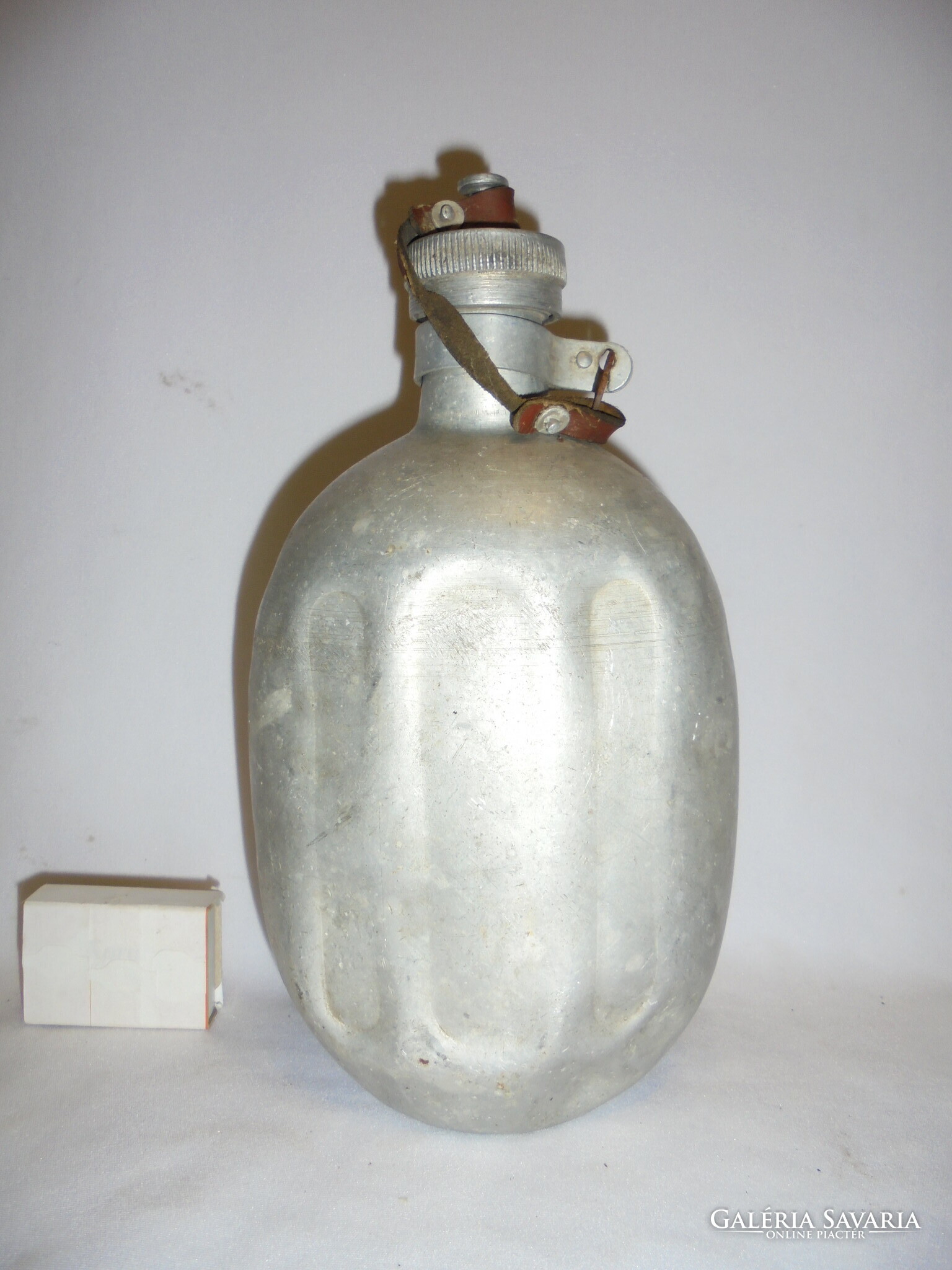 Retro military water bottle 