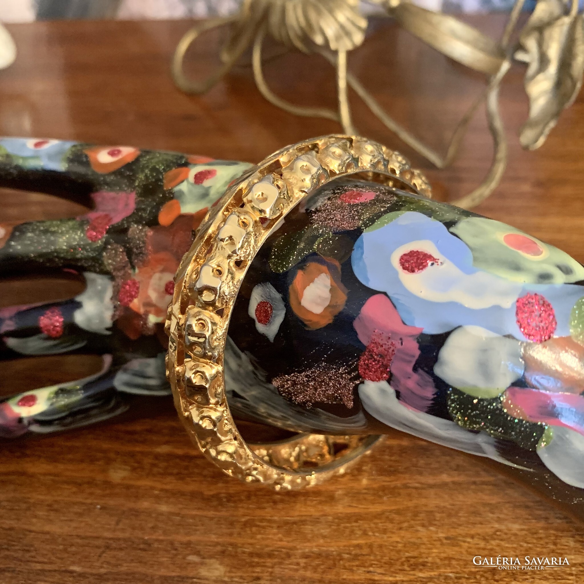 Vintage italian jewelry store
