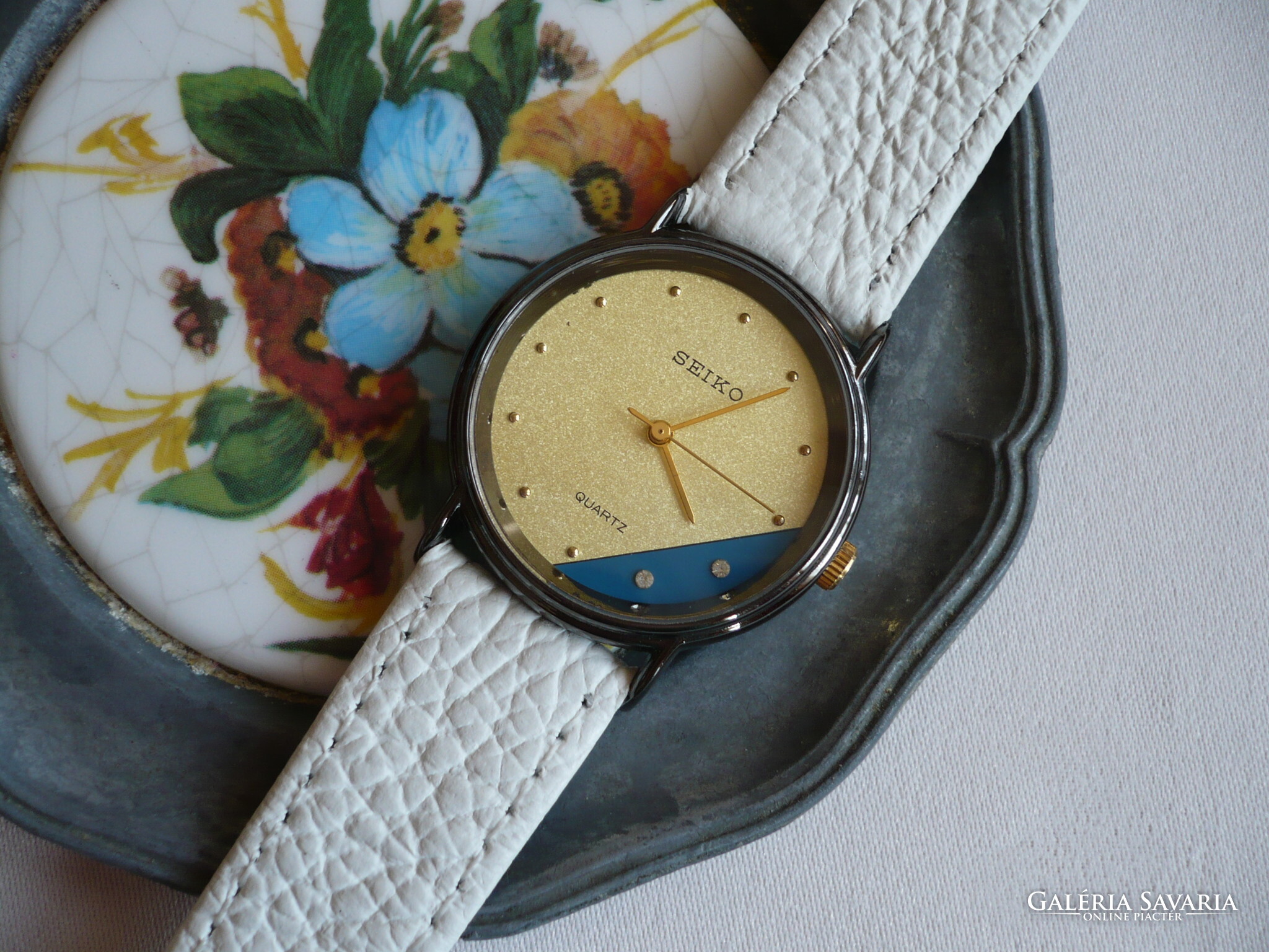 Structure quartz watch online