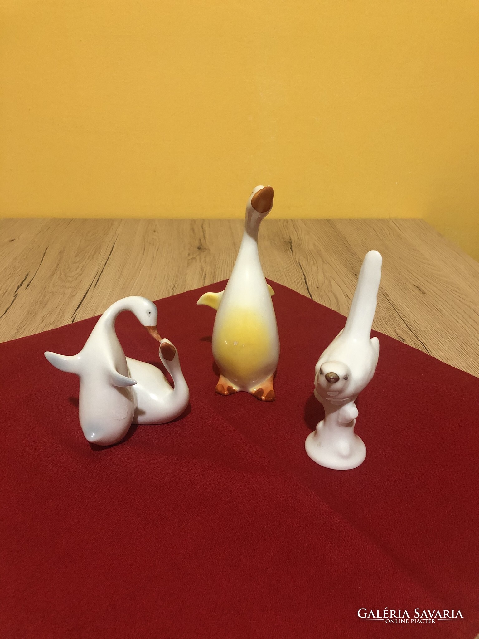 holl-h-zi-porcel-n-figur-k-porcel-n-gal-ria-savaria-online-piact-r