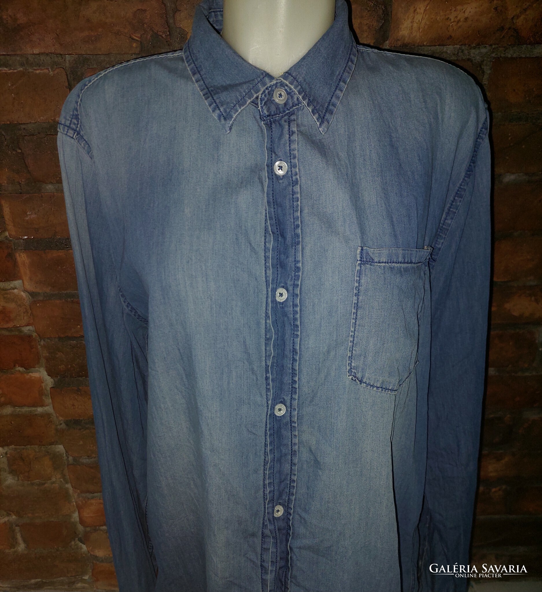 Jean pascale men's denim shirt (l) Wardrobe Galeria Savaria