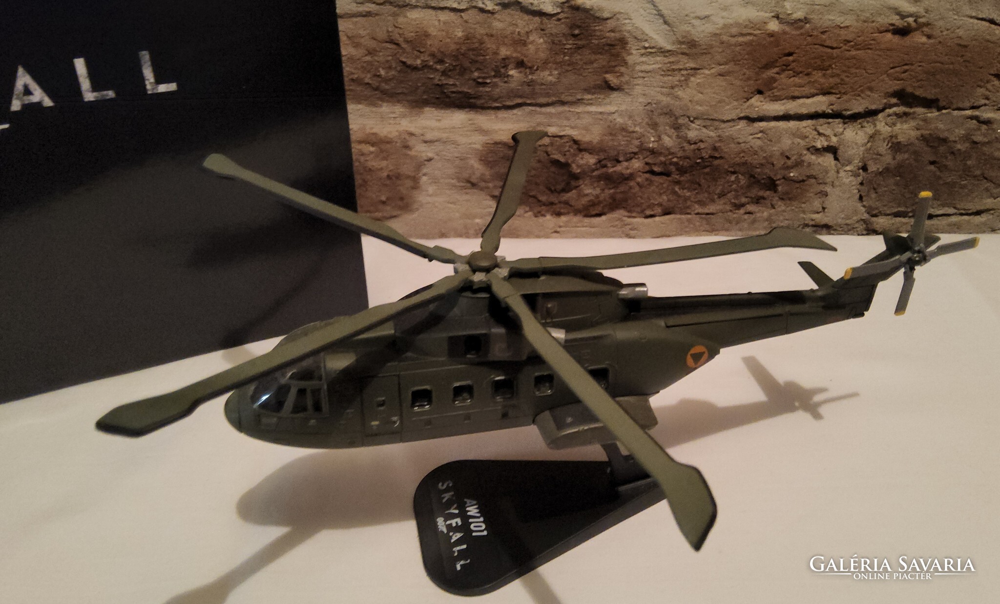 AW 101 helikopter modell - Gyűjtemény | Galéria Savaria online piactér ...