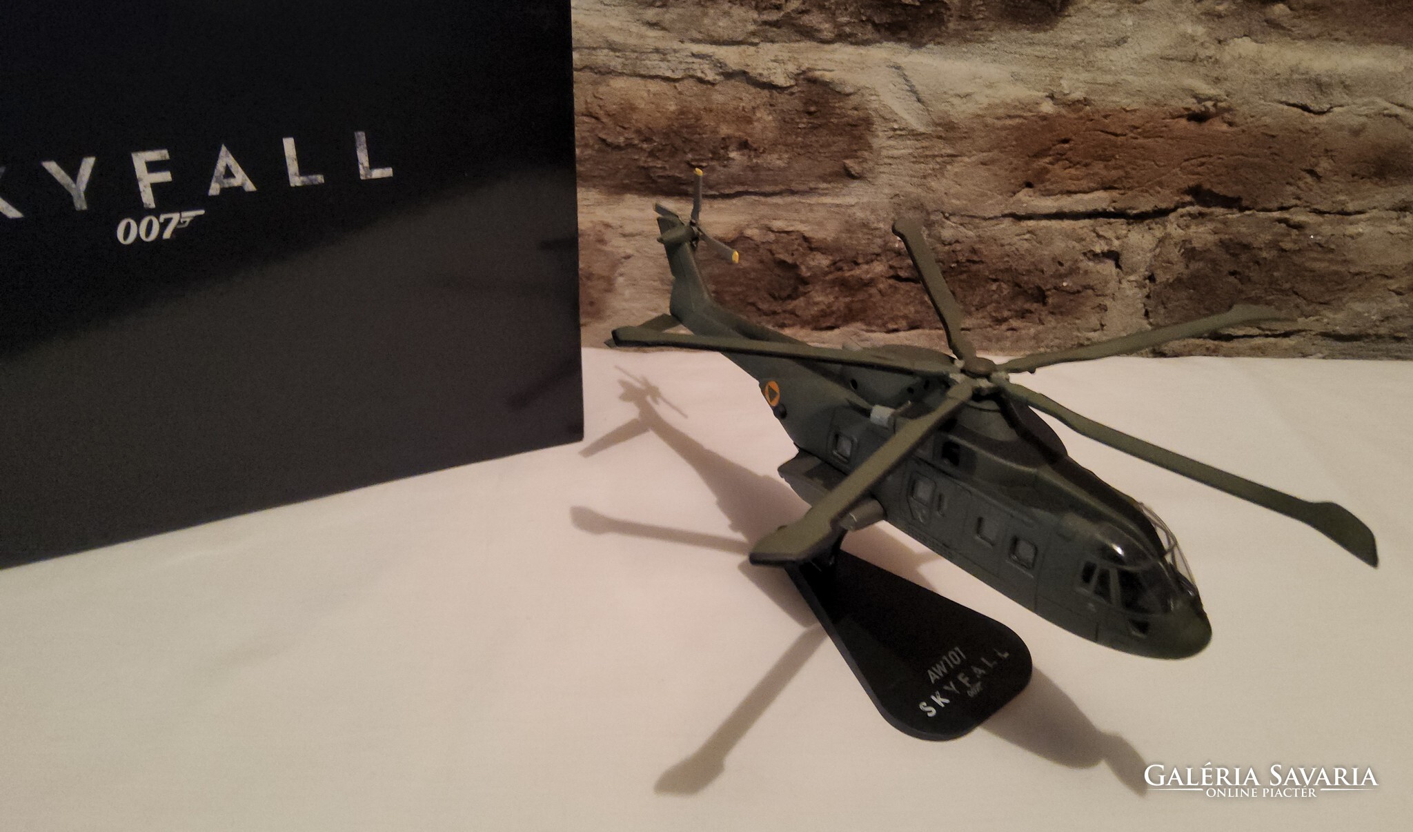 AW 101 helikopter modell - Gyűjtemény | Galéria Savaria online piactér ...