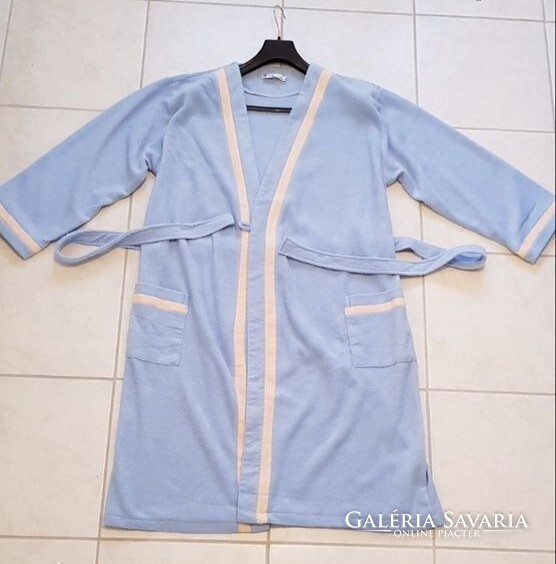 Wardrobe - Unisex - 5.000 Below HUF  Galeria Savaria online marketplace -  Buy or sell on a reliable, quality online platform!