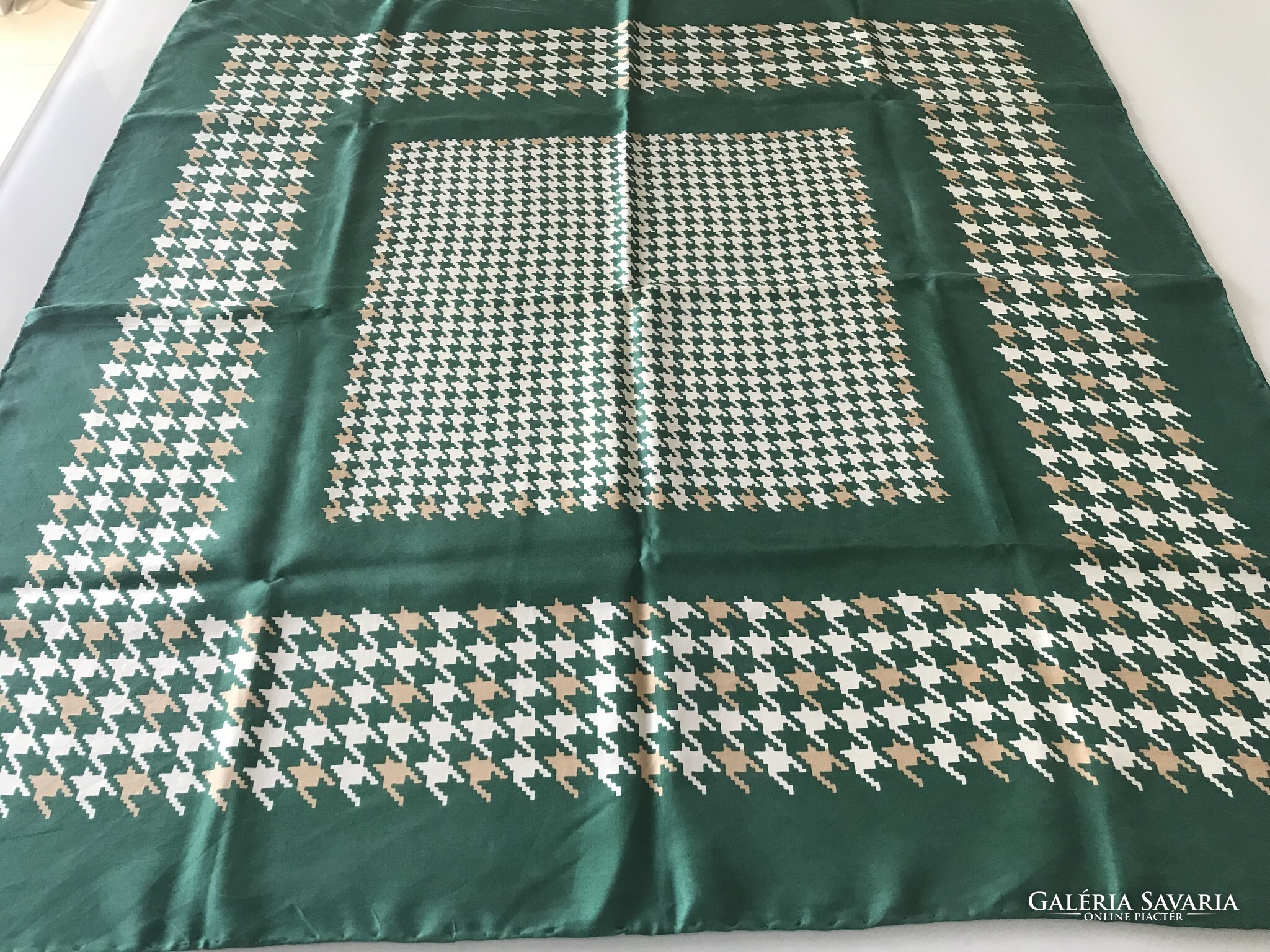 美品‼︎ ◆CHANEL◆ 大判スカーフ 85×85 ブローチ柄 シャネル 楽天市場】スカーフ（ブランドシャネル）の通販