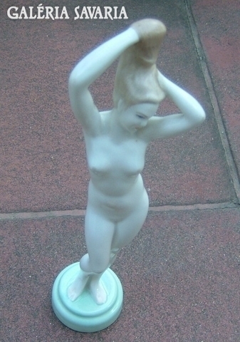 Aquincumi is a large nude dancing woman
