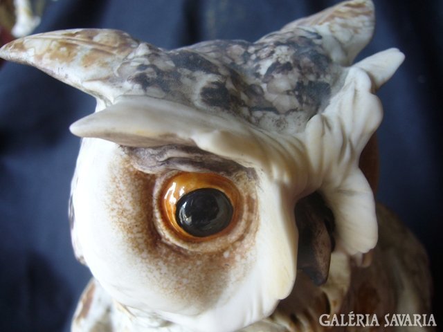 Giuseppe armani capodimonte marked italian porcelain owl statue glass eye collectible 1983