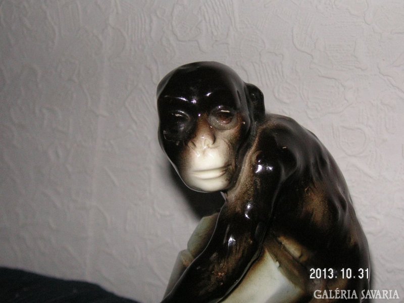 Monkey figure, porcelain austria