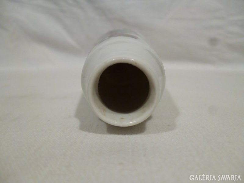 5006 Régi jelzett kisméretű porcelán váza 10.5 cm