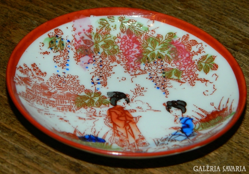 Japán - kézzel festett -  Gésa mintás miniatűr tál