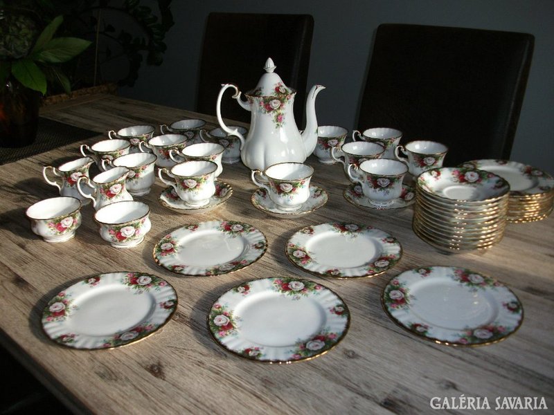 A curiosity! 12 Personal royal albert english tea/biscuit cerebration sparkling snow white porcelain