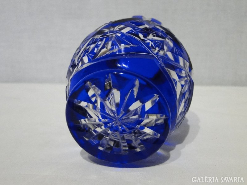 8464 Régi színezett csiszolt kristály üveg váza
