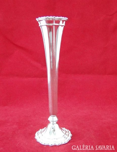 8535 Jelzett ezüstözött elegáns váza egyszálváza