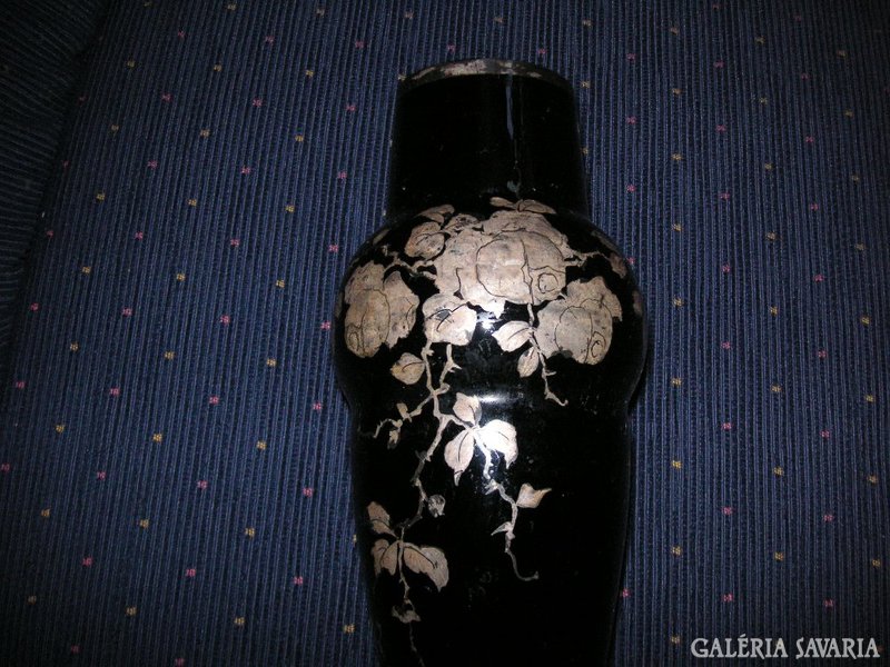 Glass vase with silver rose pattern