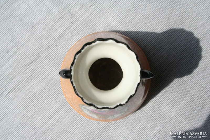 Virágcsokros cseh porcelán vázácska
