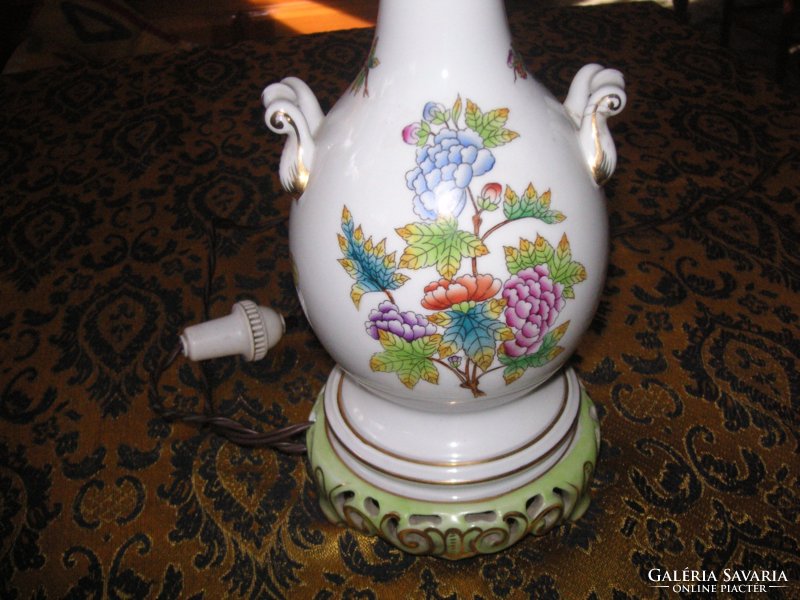 Oh Herend lamp, with beautiful victoria decor, original old switch
