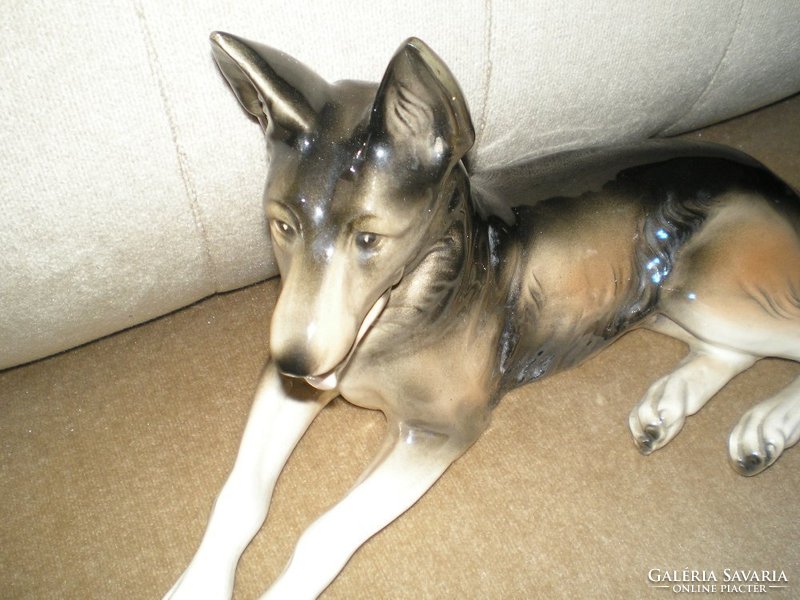 Márkás porcelán, gyünyörű kézifestésű farkas kutya német juh 32 cm