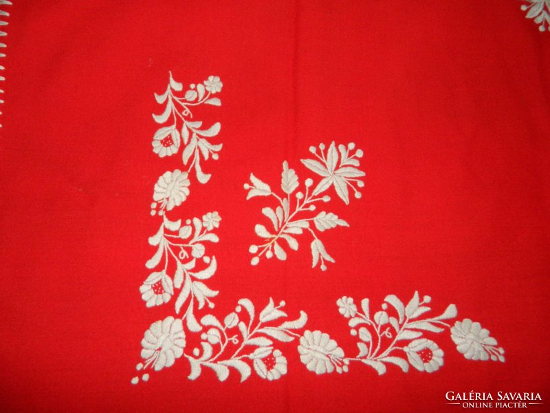Large red Kalocsa pattern tablecloth