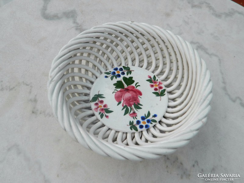 Hollóháza rhyolite bowl: openwork braided hand-painted antique
