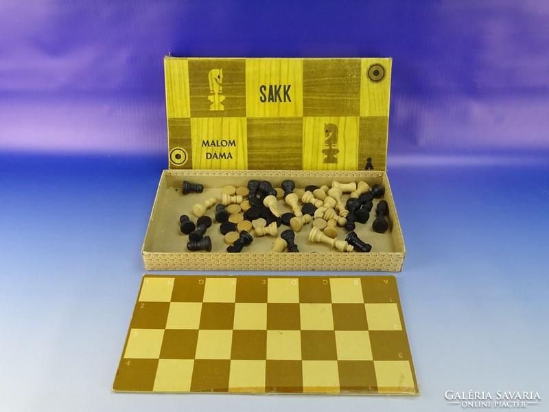 0G925 Retro fa sakk dáma malom készlet dobozában