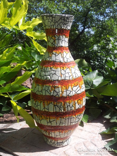 Cracked glazed cucumber vase