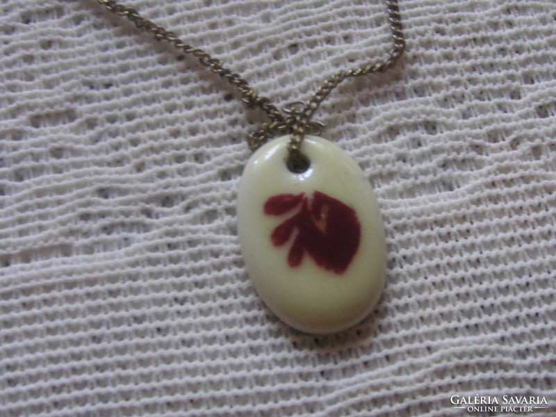 Zsolnay old porcelain pendant / 26 x 19 mm /, bleeding heart, on a silver chain / 65 cm