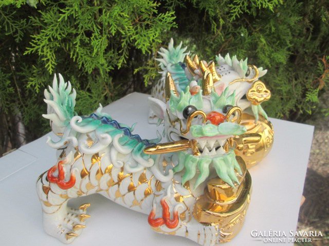XX. sz. Fo kutya  porcelán pár pikkelyes mintával szerencsét hozó