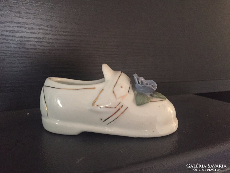 Porcelán cipő