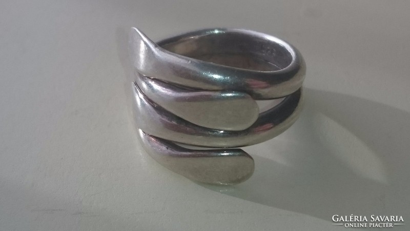 Különleges ezüst gyűrű 