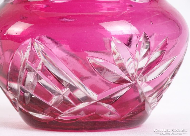 0J885 Régi rózsaszín csiszoltüveg váza