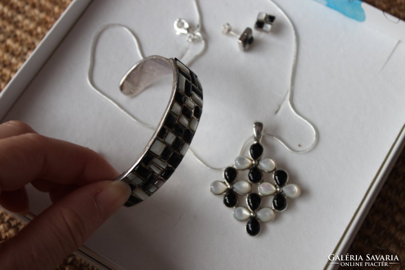 Silver pendant, necklace, bracelet, earrings