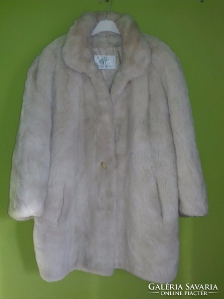 Vintage couture Hélène fur coat, women's jacket made in Belgium is the original elegance of faux fur fashion