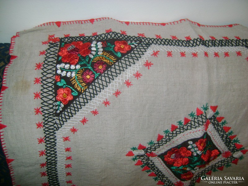 Silk embroidered matyo tablecloth, tablecloth