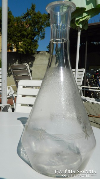 Biedermeier sizzling bottle wine rack - spout