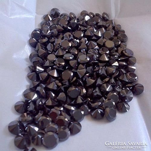Gyönyörű!!! Fekete labor gyémánt/ moissanit Indiából 4.4 ct Garancialis!