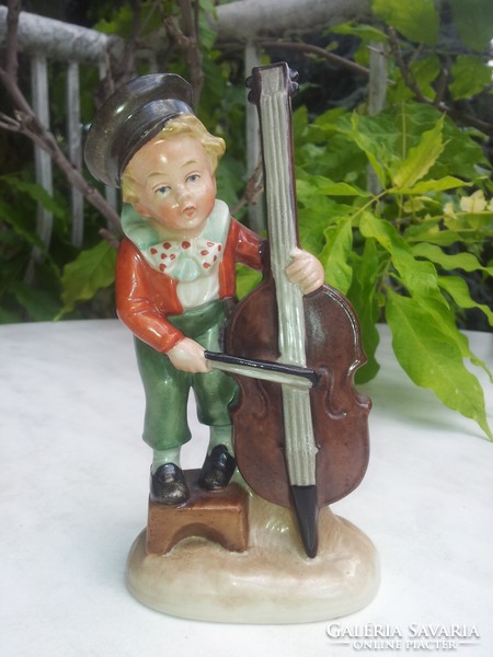The little musician, Bertram figurine